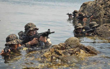 Montage NAVSOG and Philippines Navy Diver and Philippines Marine images
